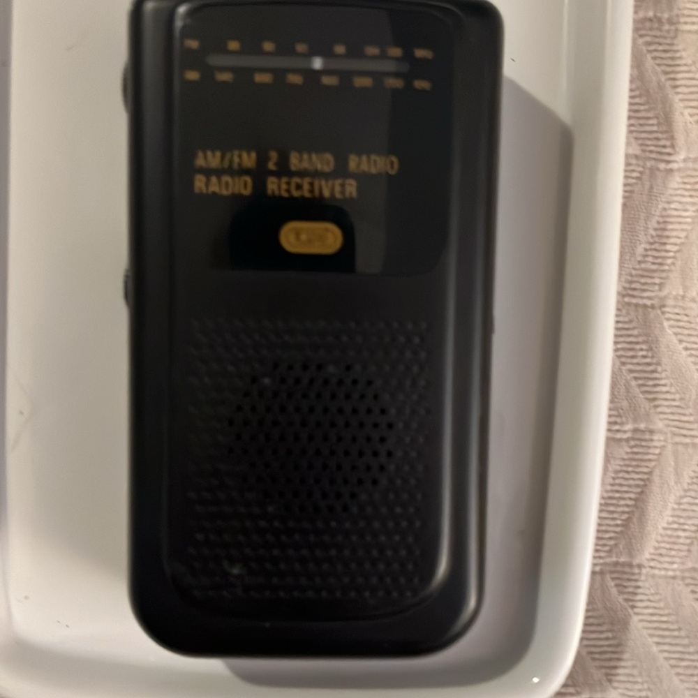Tozaj Radio 2 Band Radio Receiver AM/FM VNTG